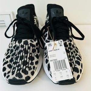 adidas Originals Women's Swift Run Shoes